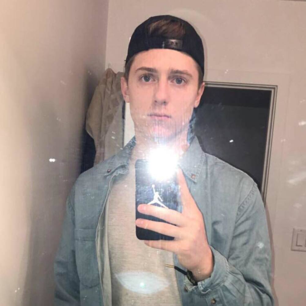 Meet your Posher, Caiden